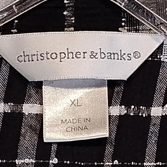 Christopher & Banks Black & White Short Sleeve Buttoned Shirt in Size XL. - Picture 2 of 10